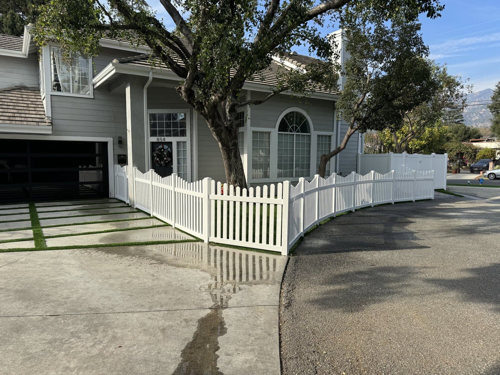 Vinyl Picket Fencing