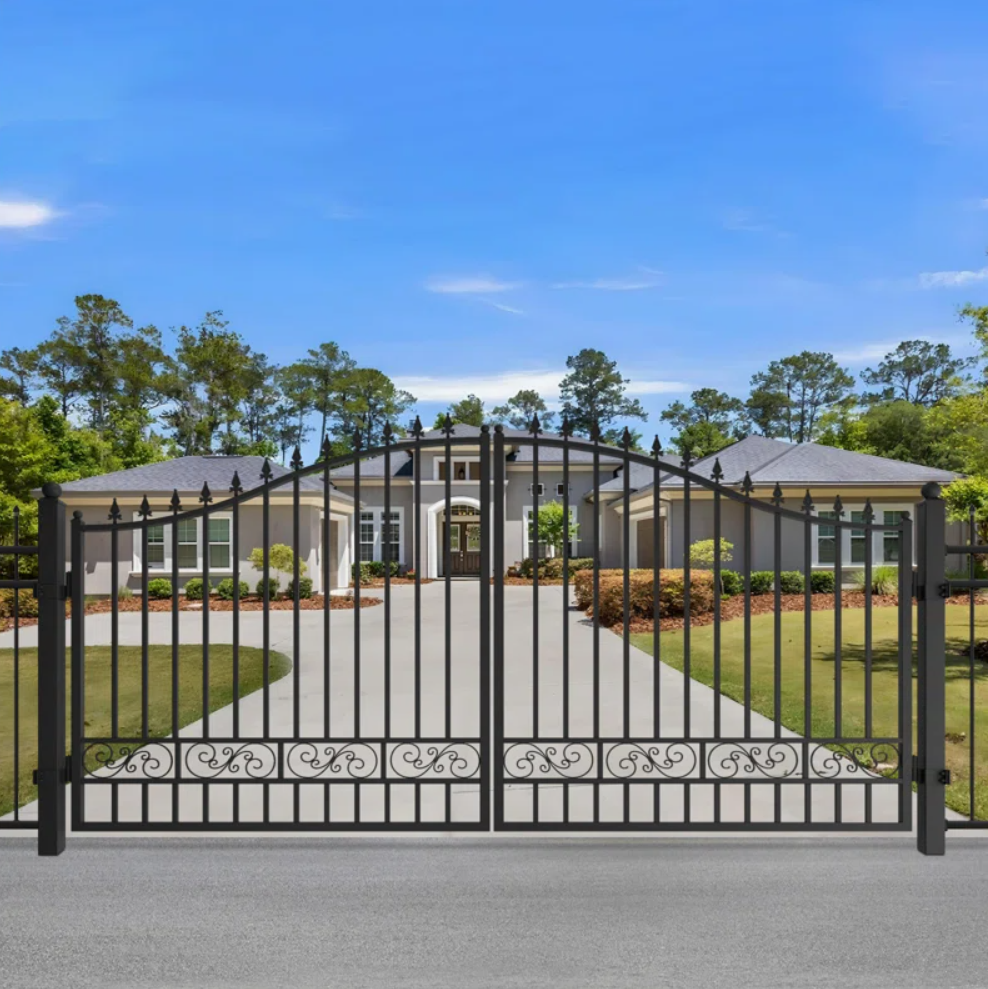 Los Angeles Vinyl Driveway Gate Manufacturing and Installation