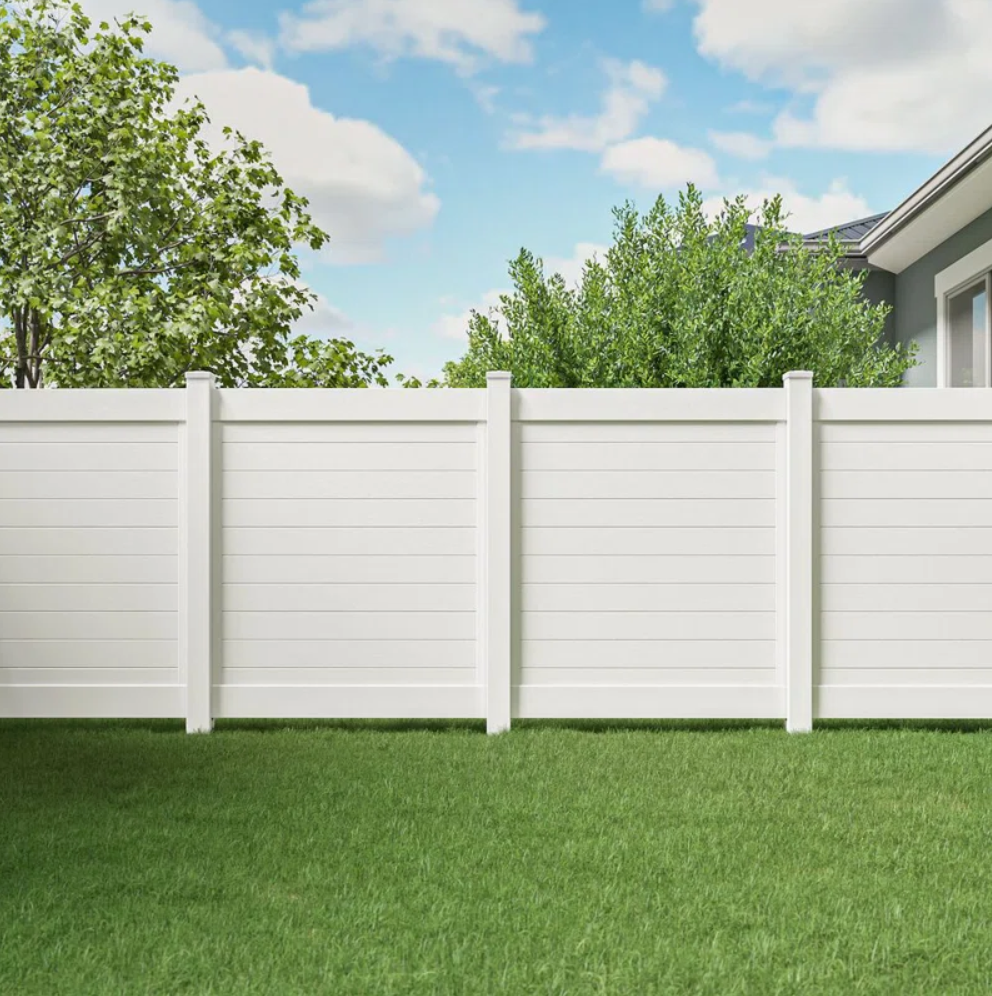 Does Vinyl Fencing in LA Significantly Impact Your Property Value?